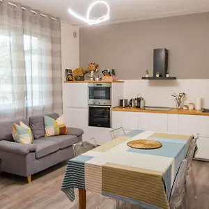 casa-mirella.hotelinveneto.com/
